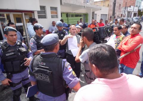 Tumulto na tentativa de deposição da diretoria do Sindicargas